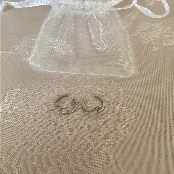 Pair of Silver Ear Cuffs - Picture 4 of 7